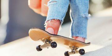 finger skate