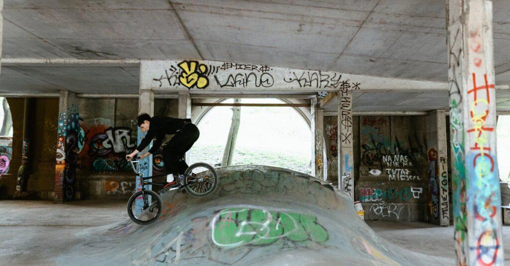 découvrez l'univers passionnant des sports alternatifs, des disciplines uniques qui sortent des sentiers battus. que vous soyez fan de skate, de parkour ou d'escalade, plongez dans des activités dynamiques et innovantes qui repoussent les limites de l'adrénaline et de la créativité.