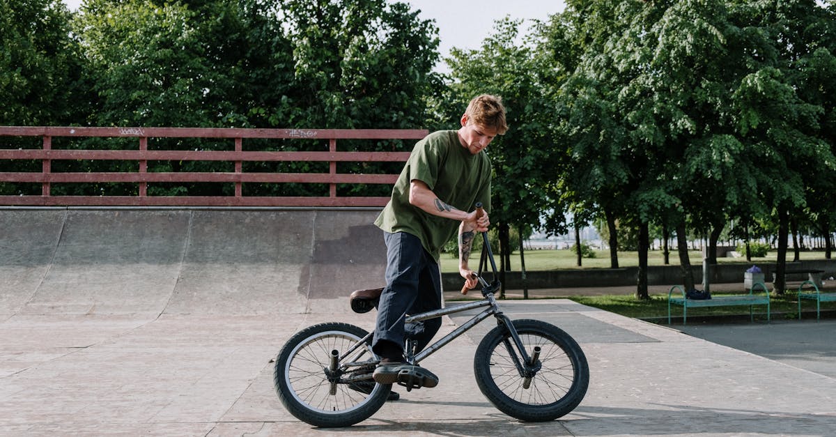 découvrez l'univers passionnant du bmx : des conseils pour débutants, des techniques avancées, les meilleures pistes et événements, ainsi que des astuces pour améliorer vos performances. montez sur votre vélo et plongez dans l'action !