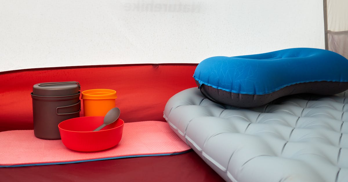 découvrez les essentiels du camping pour une expérience inoubliable en pleine nature. de la tente aux équipements de cuisine, apprenez tout ce qu'il vous faut pour profiter pleinement de vos aventures en plein air.