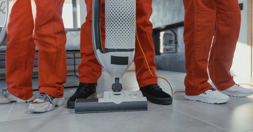 découvrez le guide ultime pour un nettoyage efficace et rapide. apprenez des astuces et techniques pour désencombrer votre espace, améliorer votre organisation et créer un environnement sain et agréable. transformez votre maison avec nos conseils pratiques sur le cleanup.
