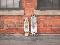 découvrez l'univers du skate, un sport incontournable de la culture urbaine. des conseils pour débutants, des techniques avancées, et les dernières tendances en matière de planches et accessoires. rejoignez la communauté des passionnés et exprimez votre style !