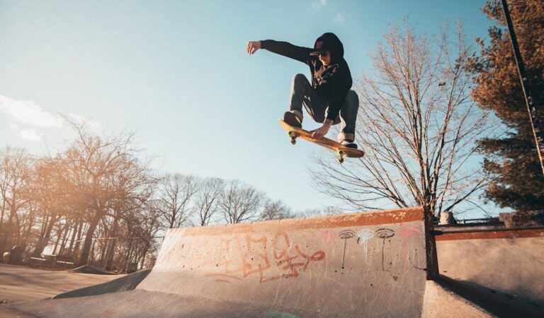 une élève de l’école McCollum perd la vie après avoir été percutée par un véhicule en skateboard