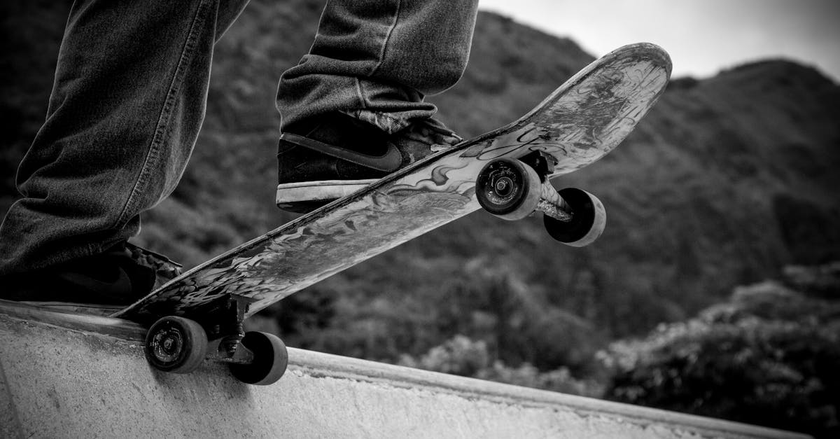 découvrez l'univers du skateboard, un sport urbain qui allie style, adrénaline et créativité. que vous soyez débutant ou rider expérimenté, explorez des conseils, des techniques et les dernières tendances pour maîtriser votre planche et partager votre passion!