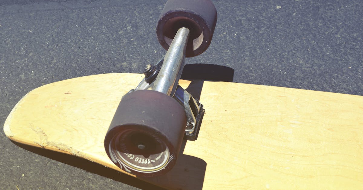 découvrez l'univers du skateboard : conseils, astuces, techniques et tendances pour tous les passionnés, débutants ou experts. vivez votre passion sur quatre roues !