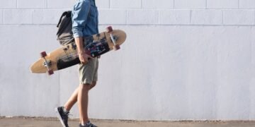 découvrez l'univers du skateboard : astuces, techniques, équipements et tendances. que vous soyez débutant ou skateur expérimenté, trouvez tout ce dont vous avez besoin pour maîtriser votre planche et profiter pleinement de cette passion dynamique.
