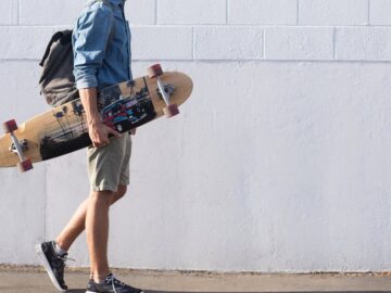 découvrez l'univers du skateboard : astuces, techniques, équipements et tendances. que vous soyez débutant ou skateur expérimenté, trouvez tout ce dont vous avez besoin pour maîtriser votre planche et profiter pleinement de cette passion dynamique.