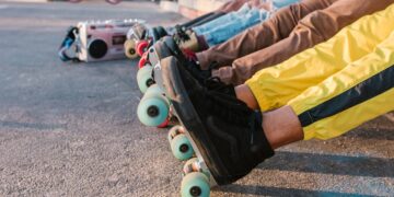 découvrez notre sélection de châssis de skateboard, conçus pour allier performance et durabilité. parfaits pour les riders de tous niveaux, nos châssis offrent une maniabilité optimale et un style inégalé. transformez votre expérience de skating avec nos produits de qualité.