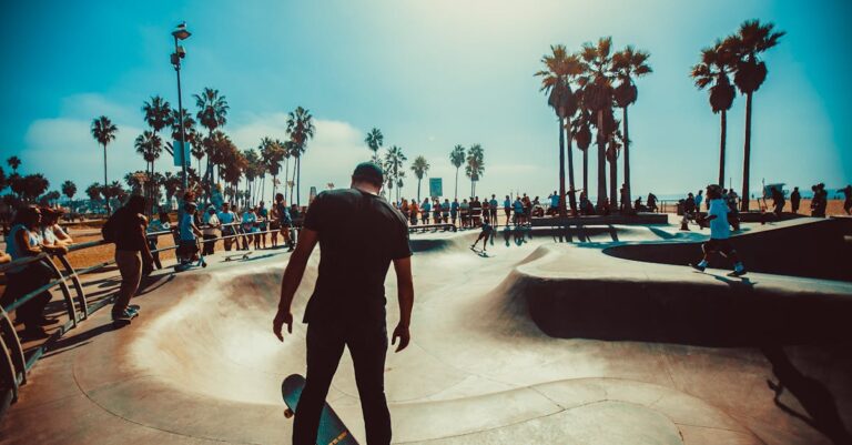 découvrez l'univers captivant du skateboarding, ses techniques, ses tricks et son culture vibrante. que vous soyez débutant ou expert, plongez dans nos conseils, vidéos et astuces pour améliorer votre pratique et profiter pleinement de ce sport dynamique.