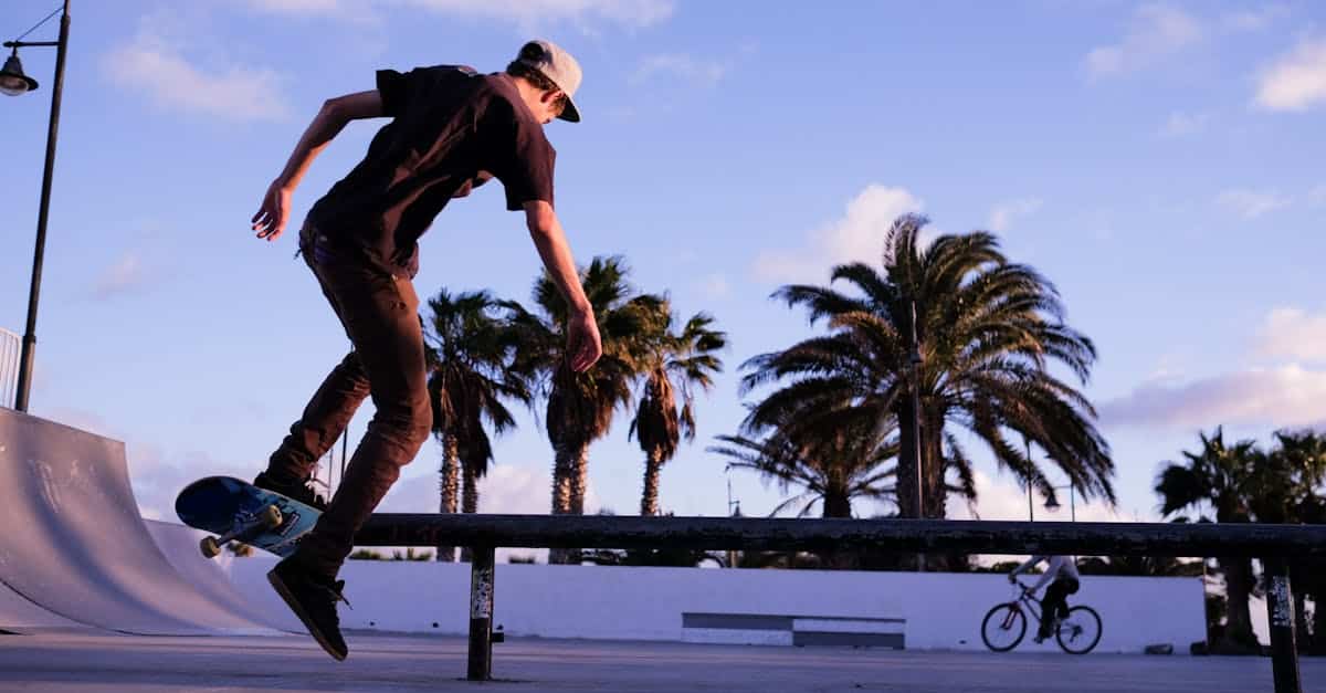 découvrez l'univers passionnant du skateboarding : techniques, conseils pour débutants, accessoires indispensables et tendances actuelles. plongez dans la culture du skate et rejoignez une communauté dynamique tout en perfectionnant vos tricks !