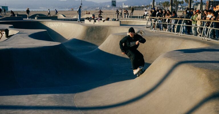 rejoignez-nous pour une compétition de skateboarding palpitante où les meilleurs riders s'affrontent dans des épreuves spectaculaires. assistez à des tricks époustouflants, à une ambiance électrique et à des moments inoubliables, le tout dans un cadre convivial et dynamique.