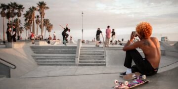 découvrez notre skatepark, un espace dédié aux passionnés de glisse et de sensations fortes. profitez de rampes, de modules variés et d'une ambiance conviviale pour perfectionner vos tricks et rencontrer d'autres riders. que vous soyez débutant ou expert, le skatepark est l'endroit idéal pour s'amuser et se défouler en toute sécurité.