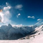 découvrez l'univers palpitant du snowboarding ! apprenez les techniques, les meilleurs spots et les équipements indispensables pour vivre des sensations fortes sur les pistes enneigées. idéal pour débutants et riders expérimentés.