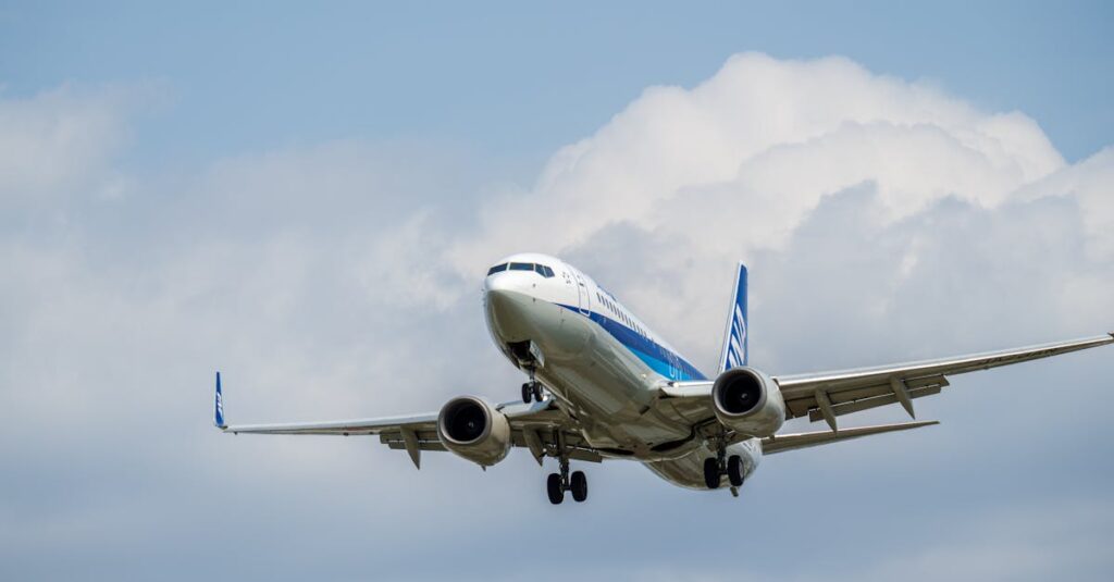 découvrez les réglementations aériennes essentielles qui régissent le secteur de l'aviation. informez-vous sur les normes de sécurité, les droits des passagers, et les obligations des compagnies aériennes pour garantir un voyage serein.