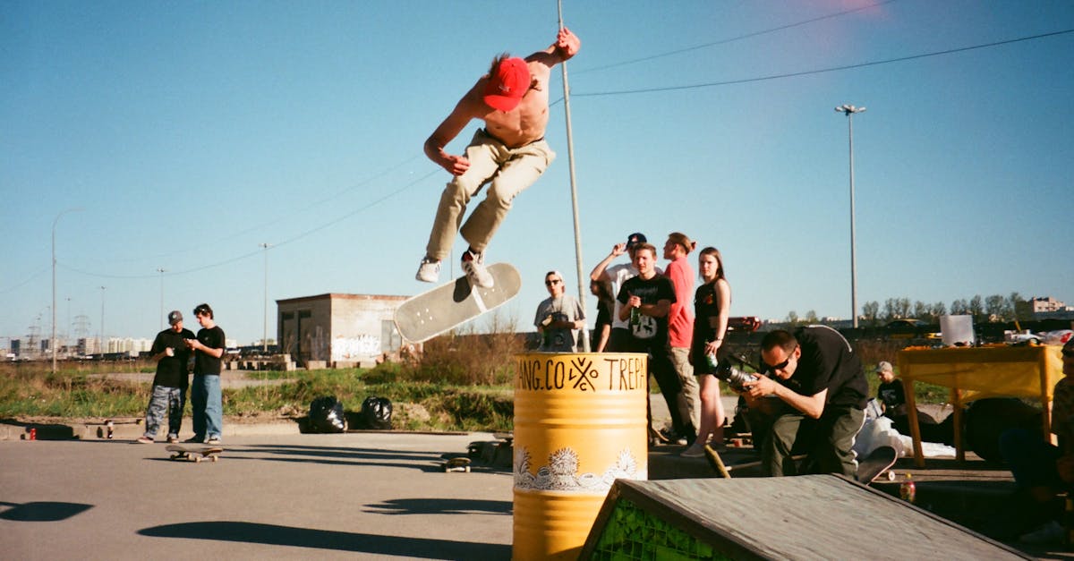 découvrez l'univers passionnant du skateboarding ! techniques, conseils, et tendances du moment pour tous les passionnés, du débutant au confirmé. rejoignez la communauté et exprimez votre style sur la planche.